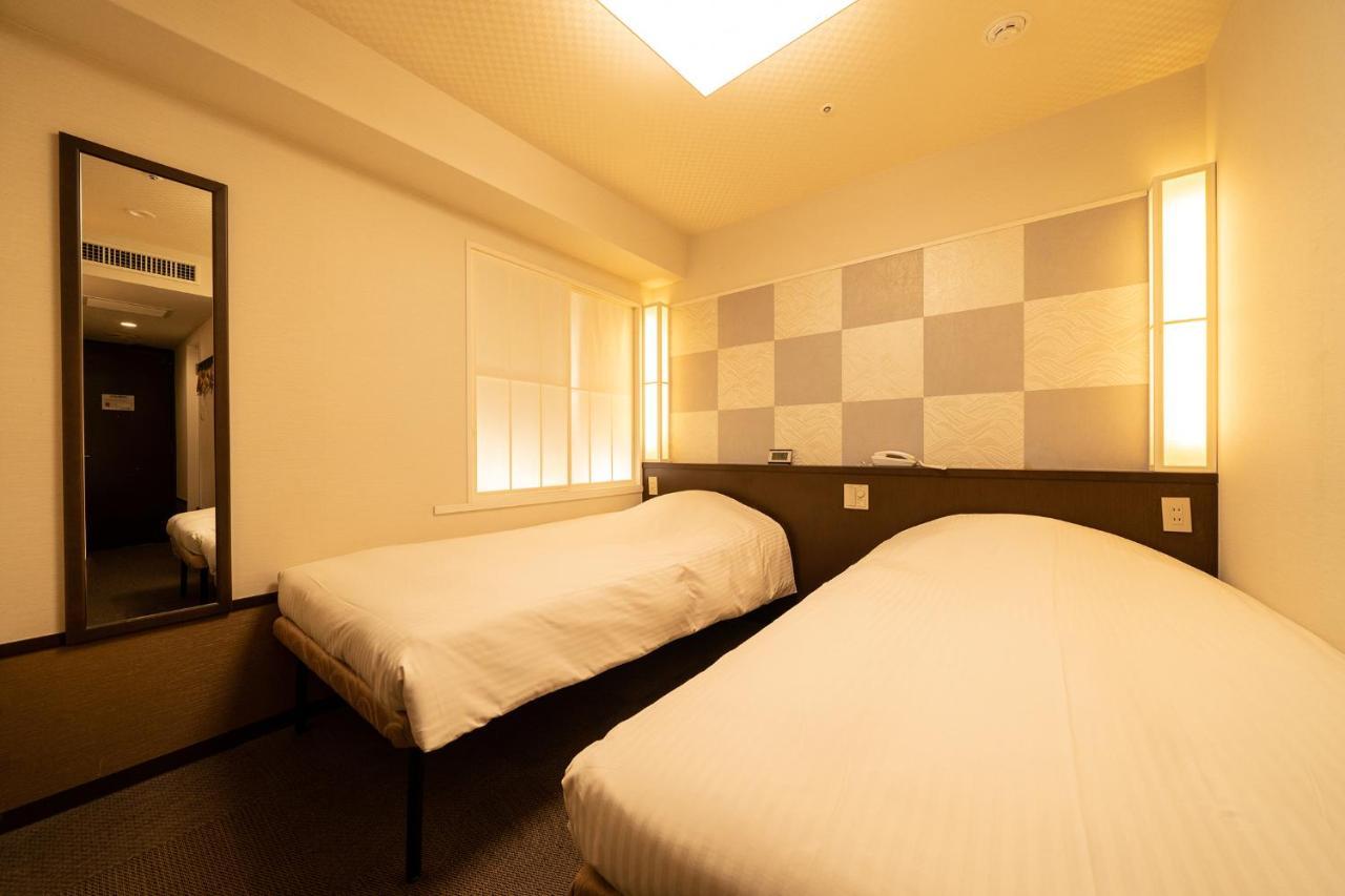 โรงแรม โรงแรมซันไลท์ ชินจูกุ 3*